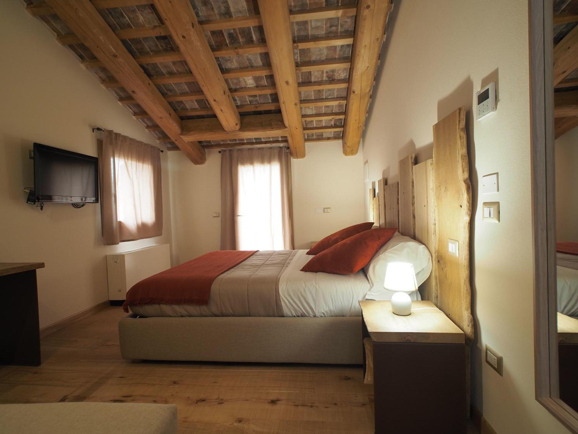 Azienda Agricola Ca' Lunga Farm stay *